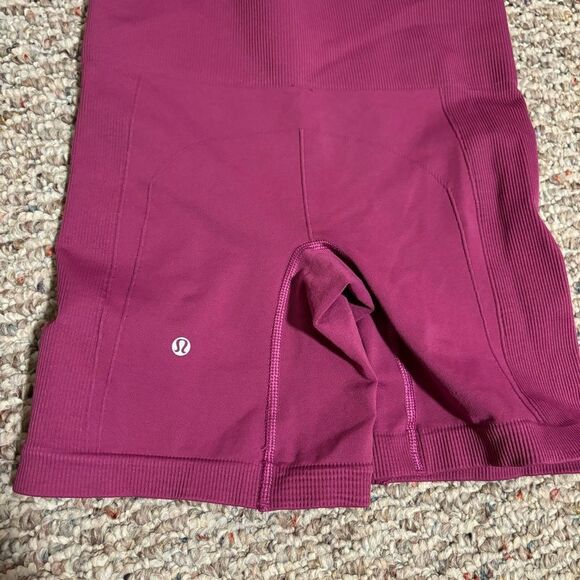 Lululemon Sculpt Short Ultra Violet- Size Small - Picture 3 of 9